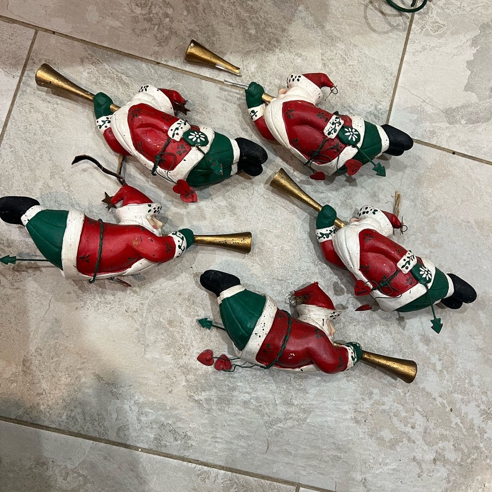 Vintage Santa Holiday Ornaments Set